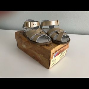 Salt Water sandals - Size 5T